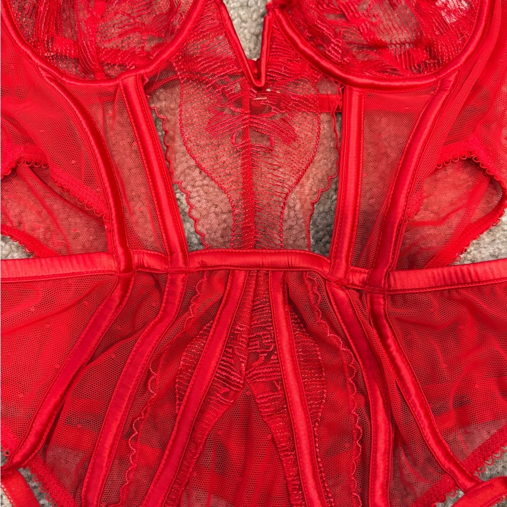 Mila lounge Lace Bodysuit - Picture 3 of 9